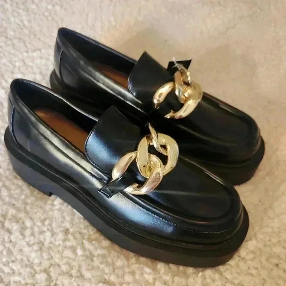 H&M Shoes - H&M Black Loafers with Gold Chain size 39
